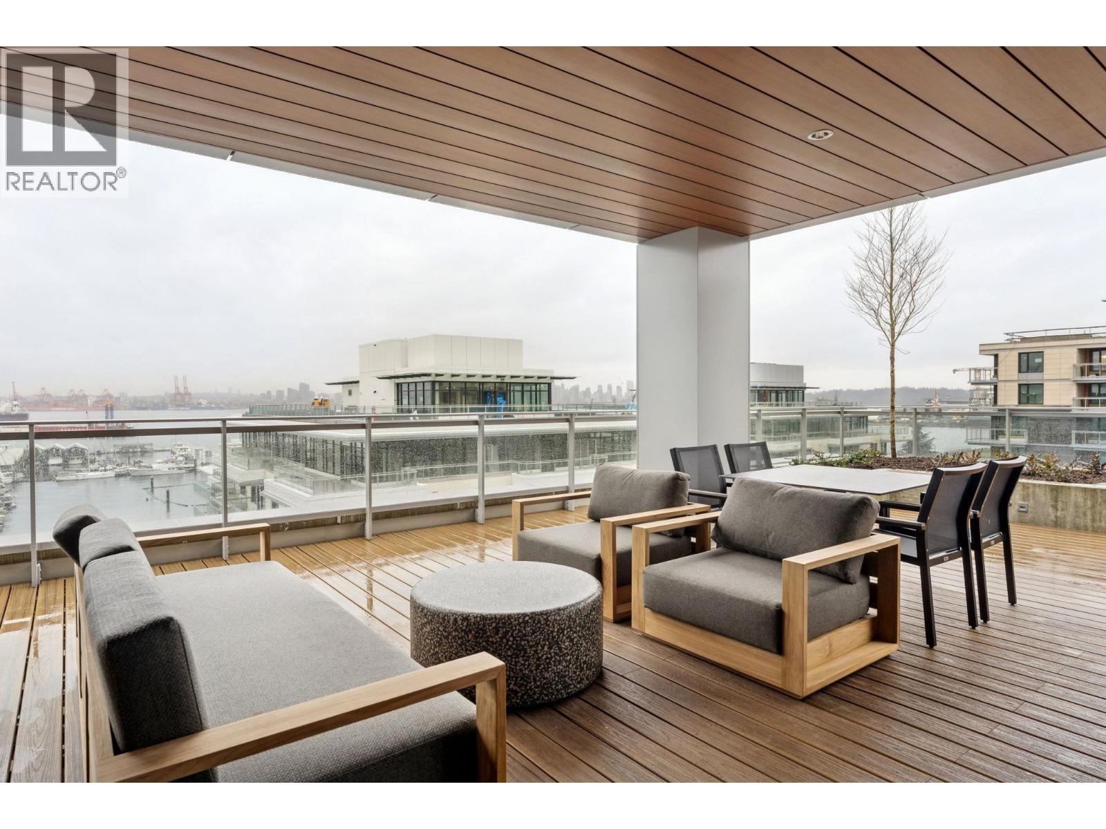 317 755 HARBOURSIDE DRIVE, North Vancouver