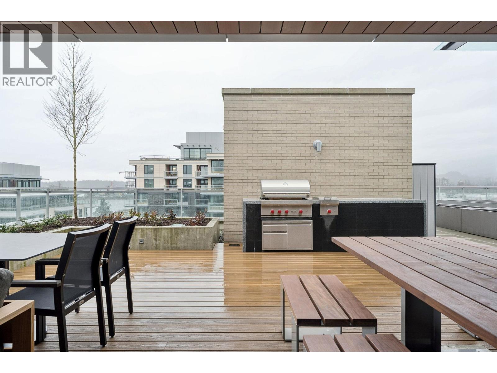 317 755 HARBOURSIDE DRIVE, North Vancouver