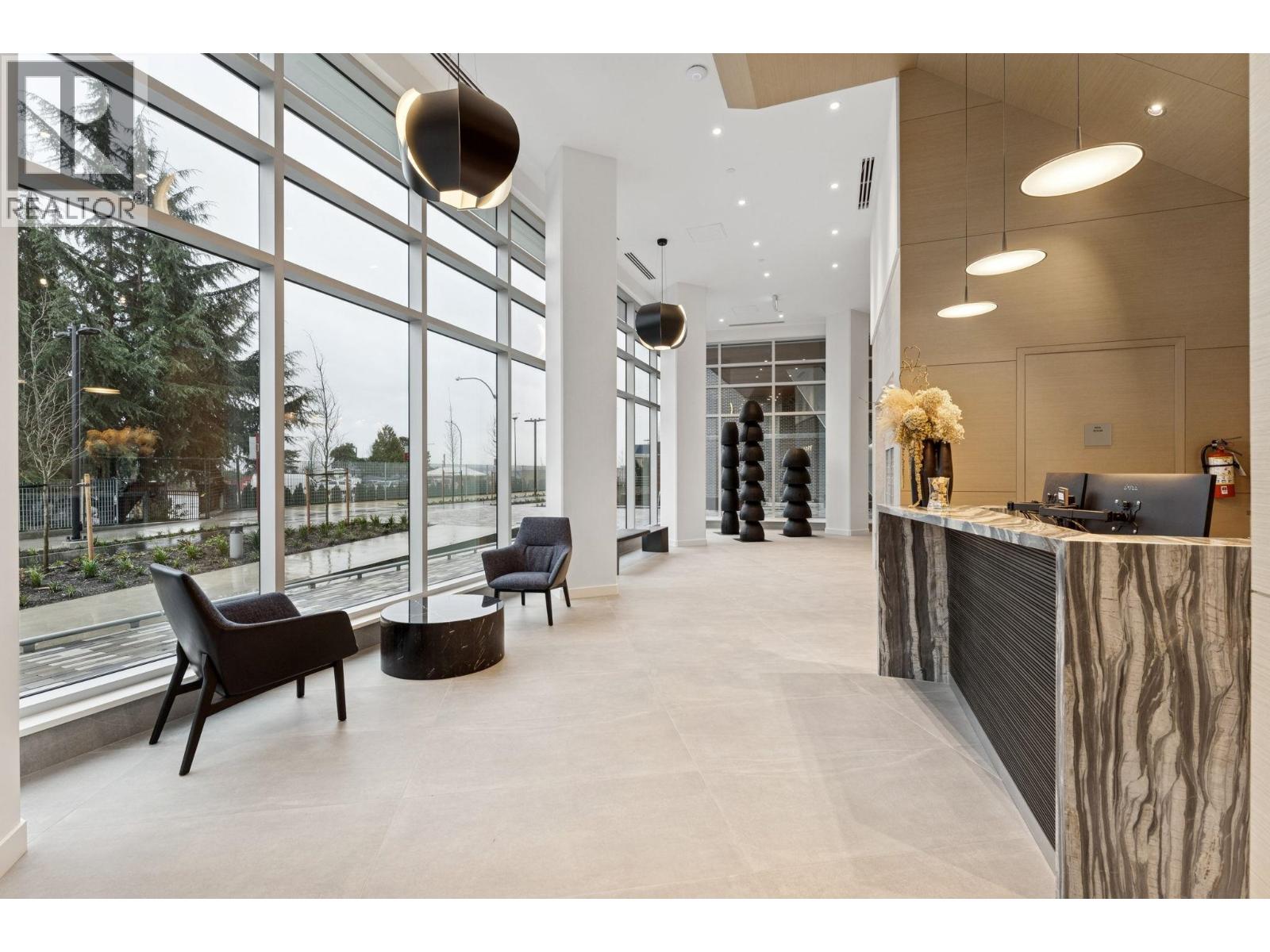 317 755 HARBOURSIDE DRIVE, North Vancouver