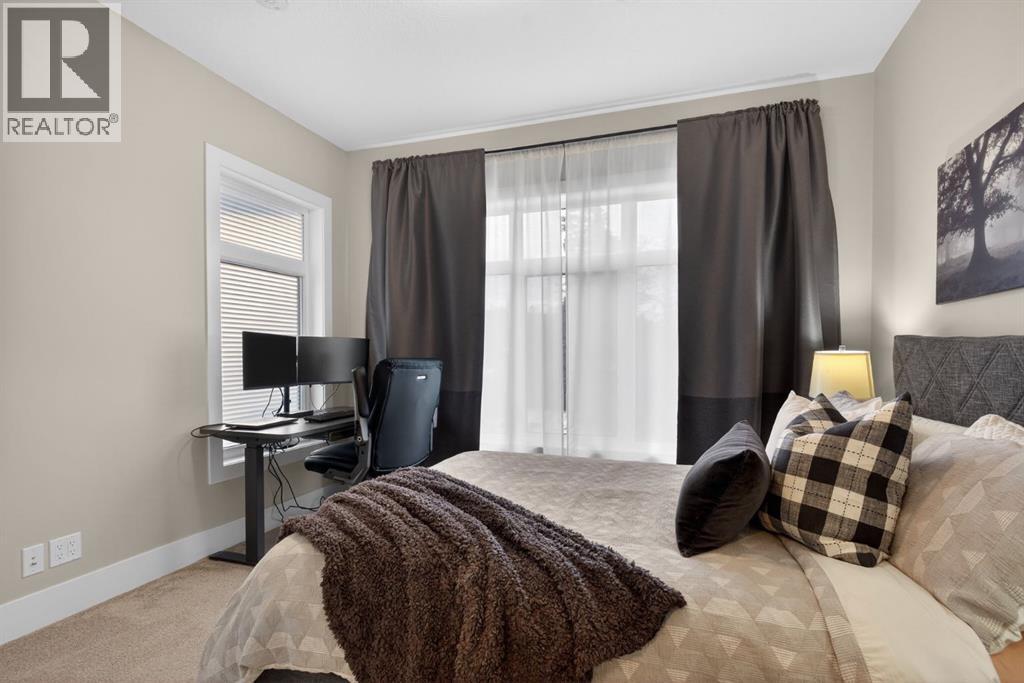 Single Family House for Sale in    Avenue SW Scarboro Calgary 