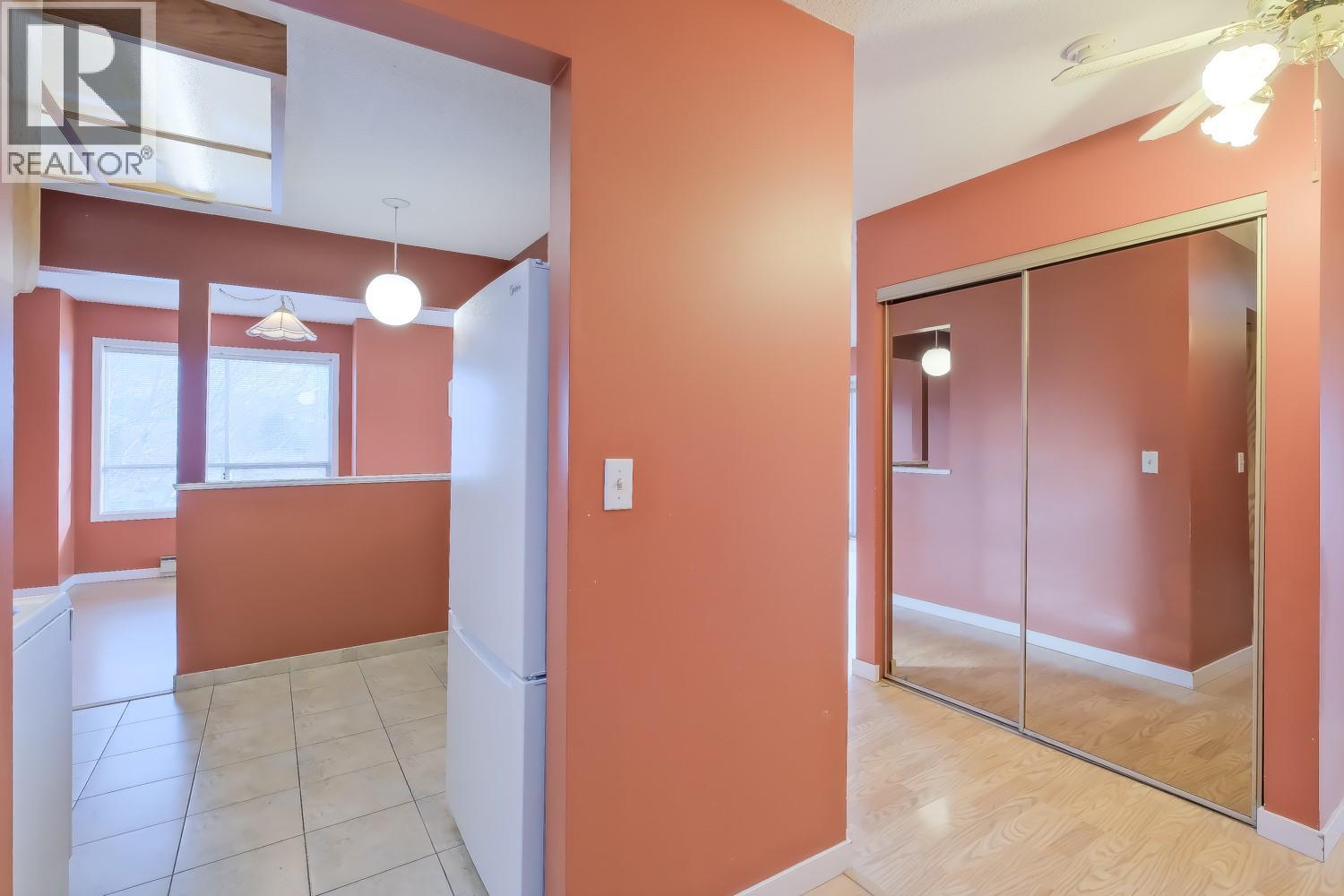 305 255 McIntosh Road, Kelowna