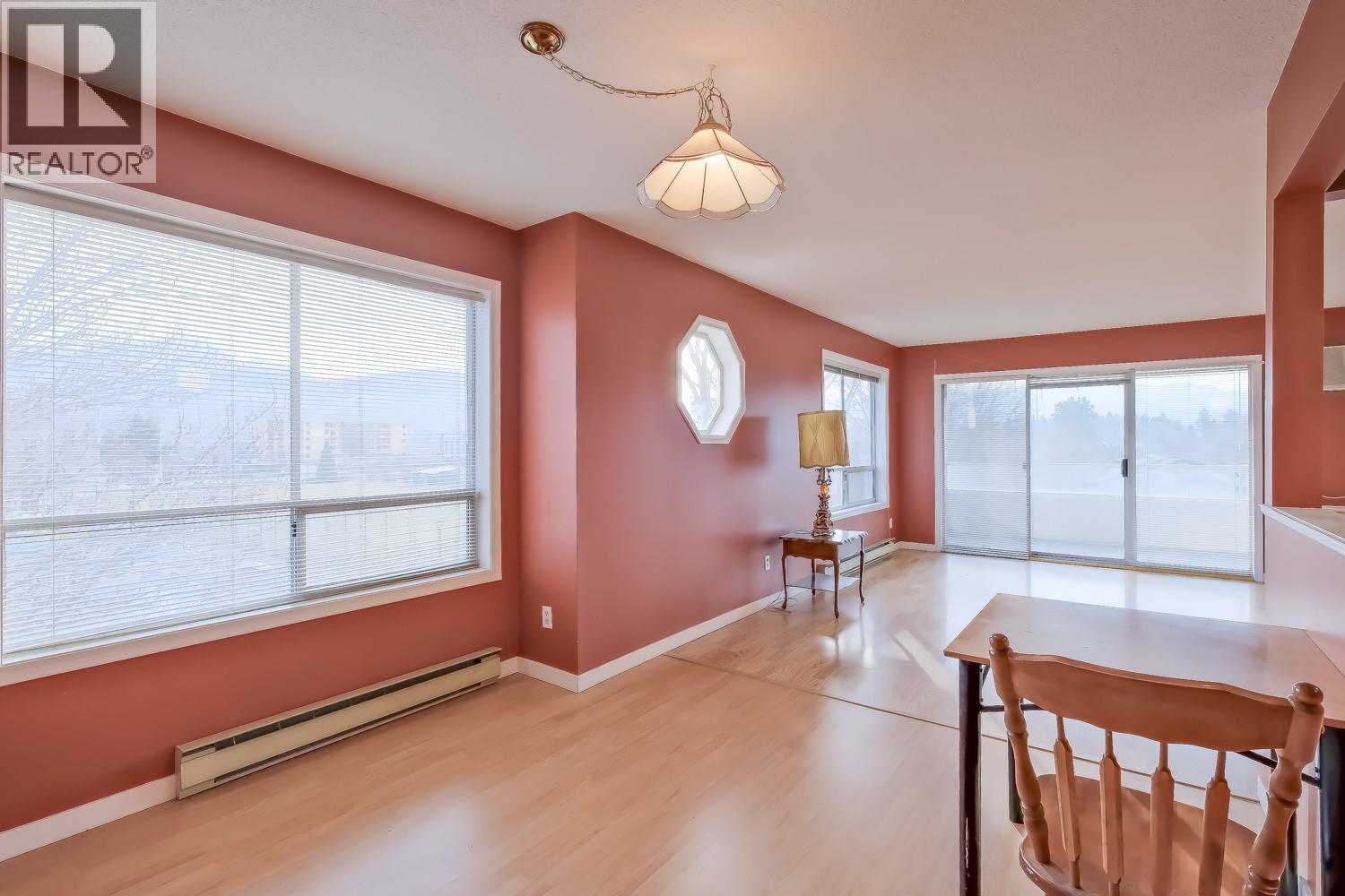 305 255 McIntosh Road, Kelowna