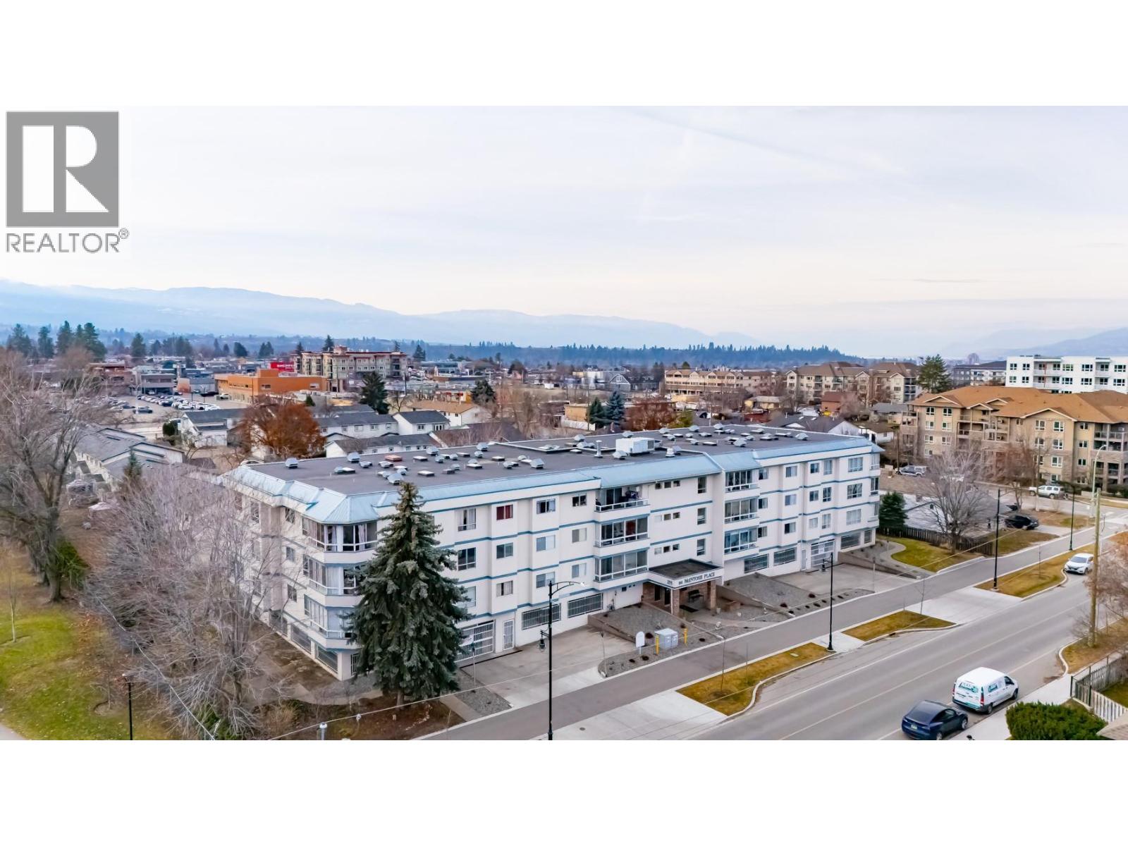 305 255 McIntosh Road, Kelowna