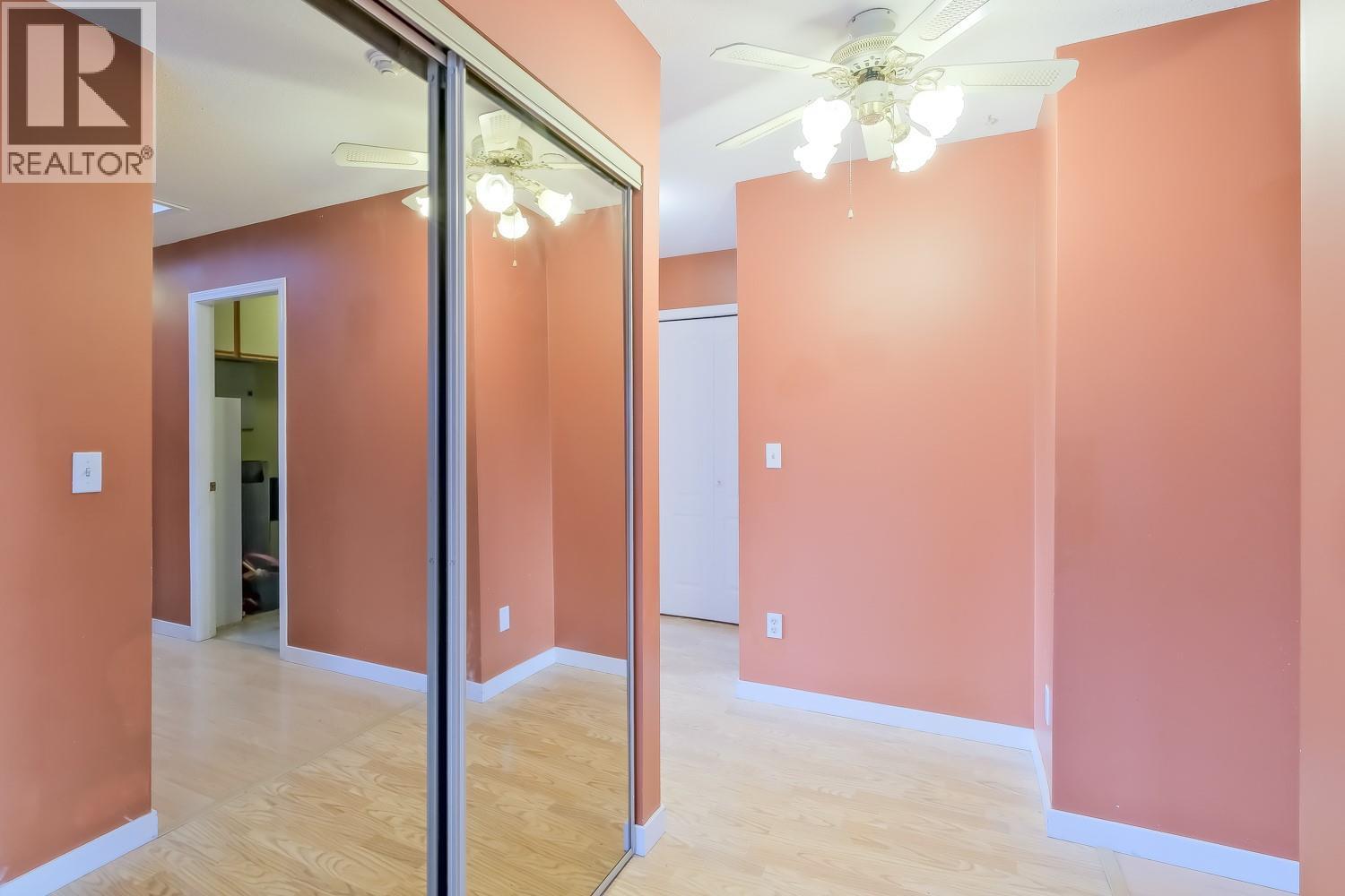 305 255 McIntosh Road, Kelowna