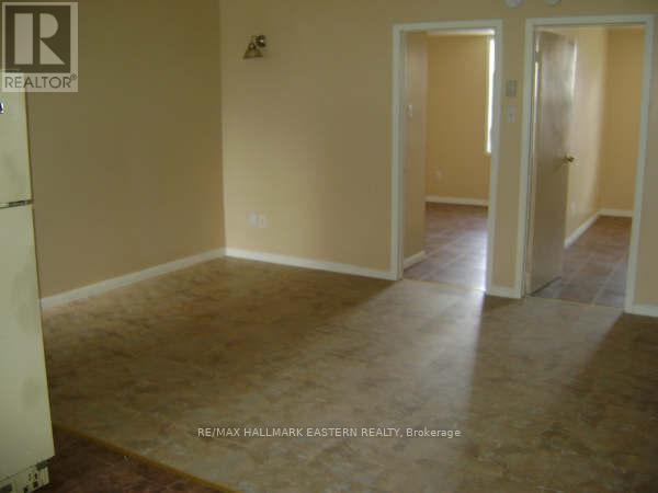 122 PARK STREET N - 8