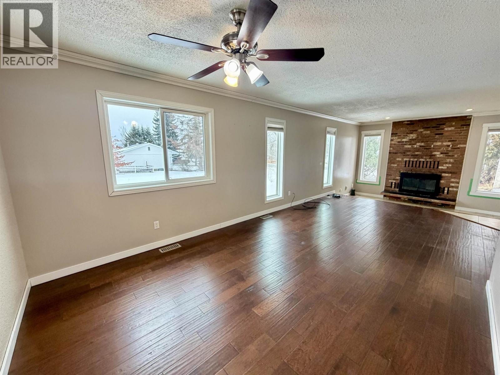 155 VANDERVIEW DRIVE, Vanderhoof