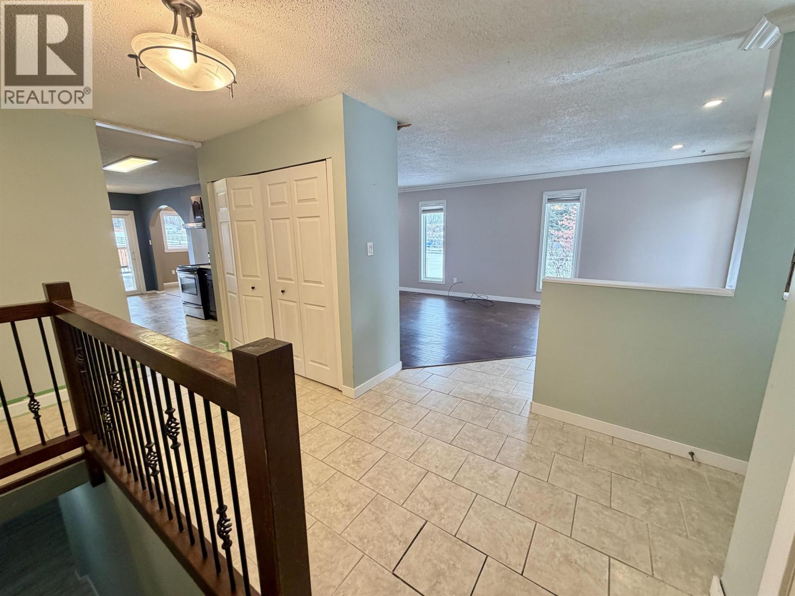 155 VANDERVIEW DRIVE, Vanderhoof