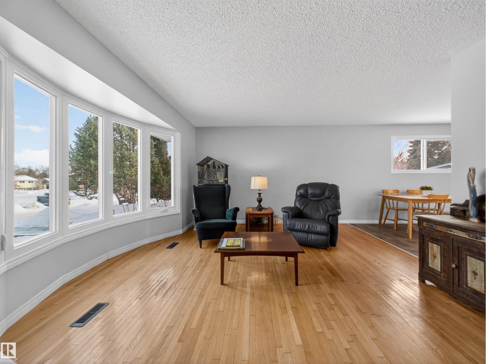 3 Fallhaven PL, St. Albert