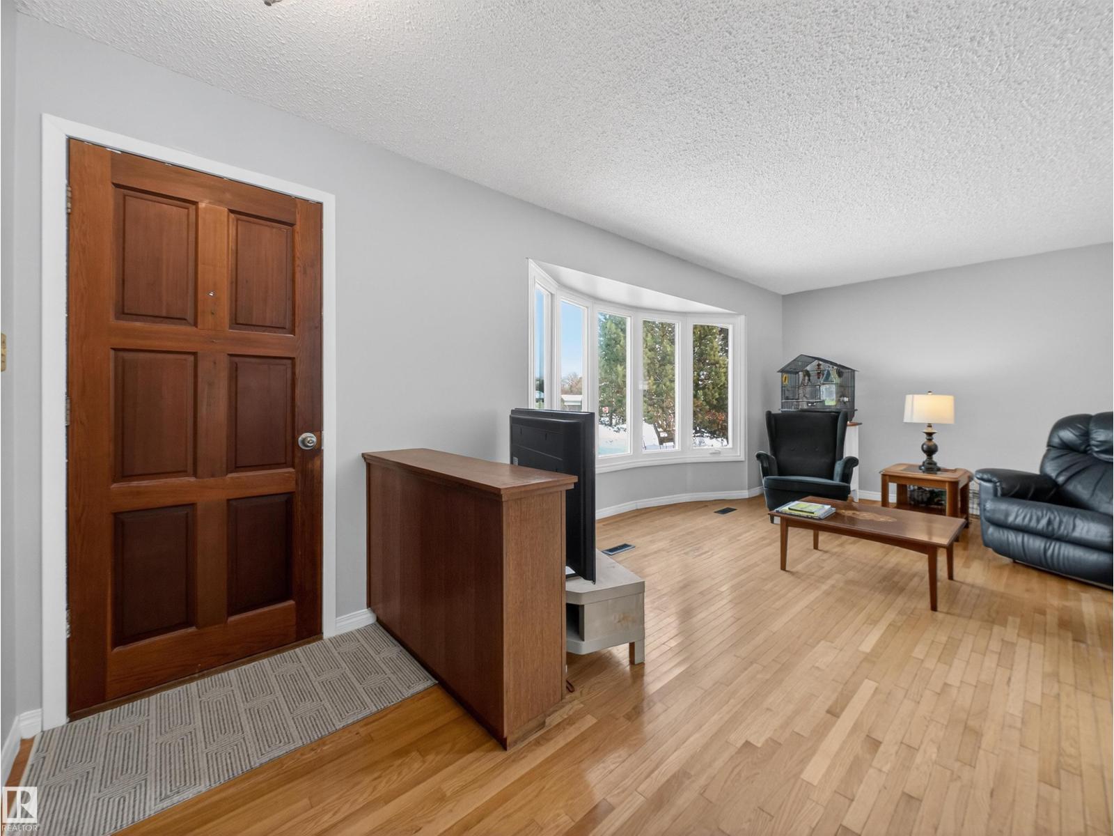 3 Fallhaven PL, St. Albert