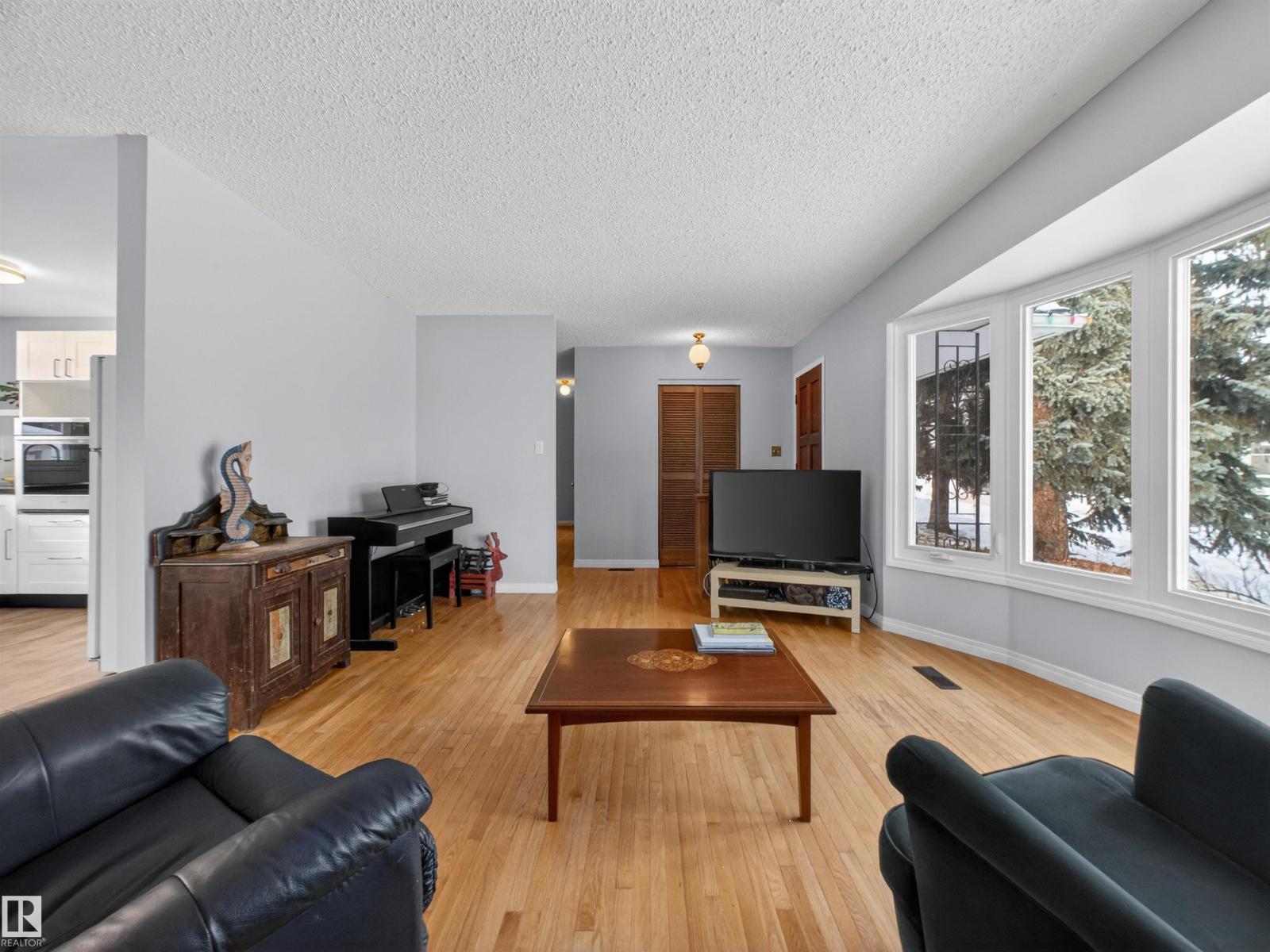 3 Fallhaven PL, St. Albert