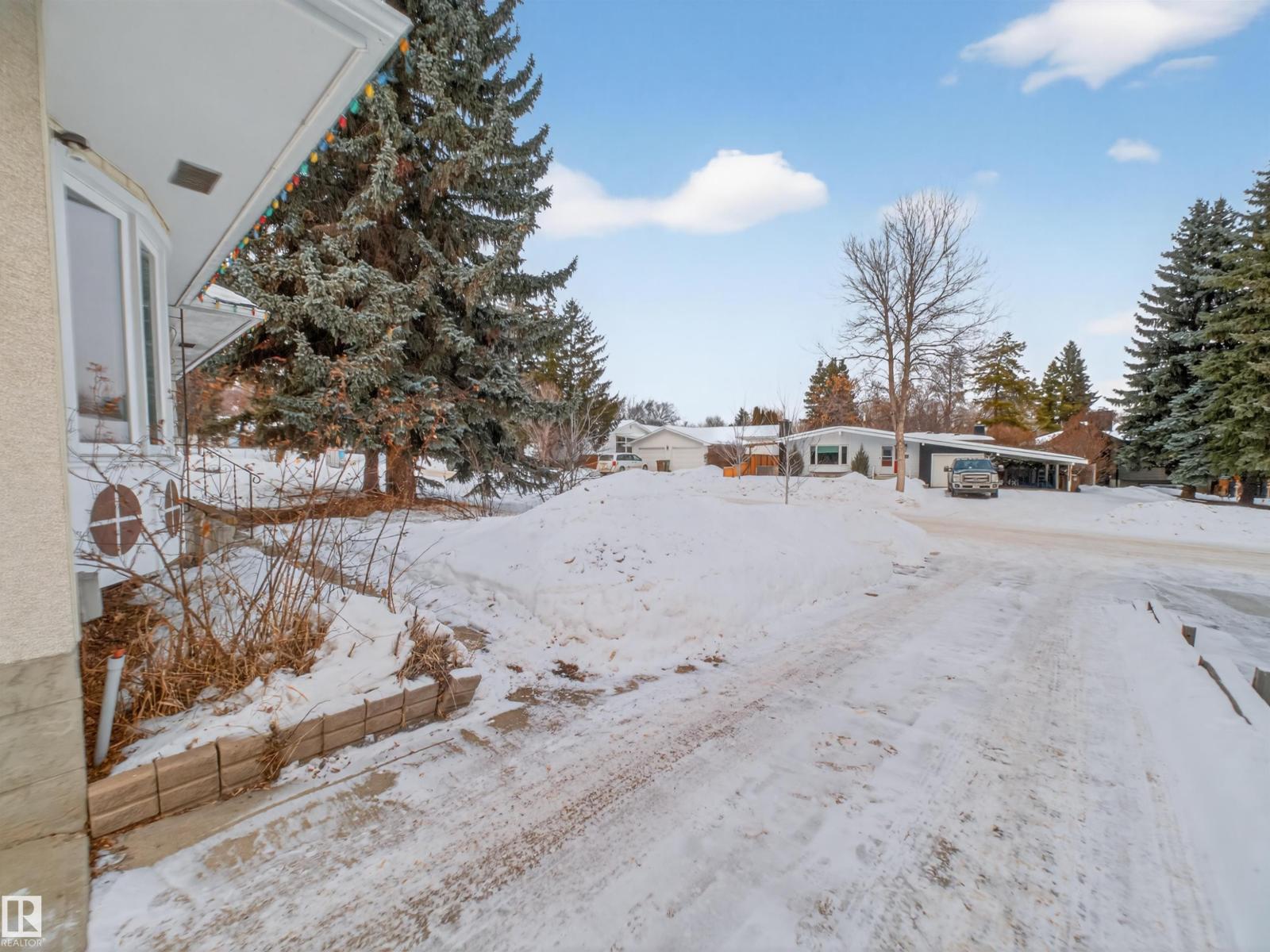 3 Fallhaven PL, St. Albert