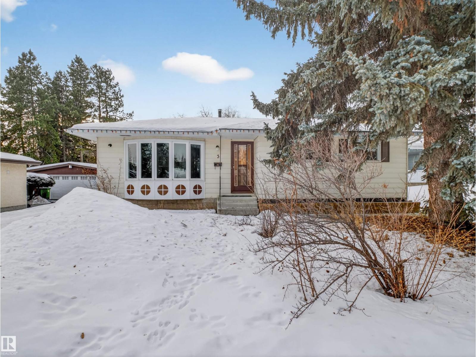 3 Fallhaven PL, St. Albert