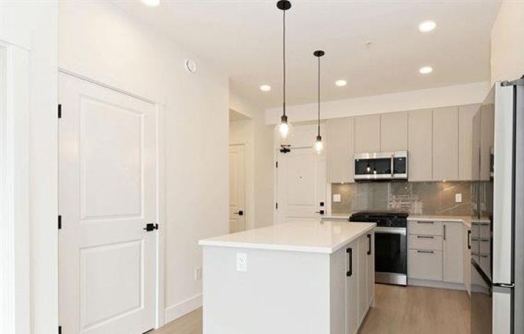 3528 146A Street - photo 2