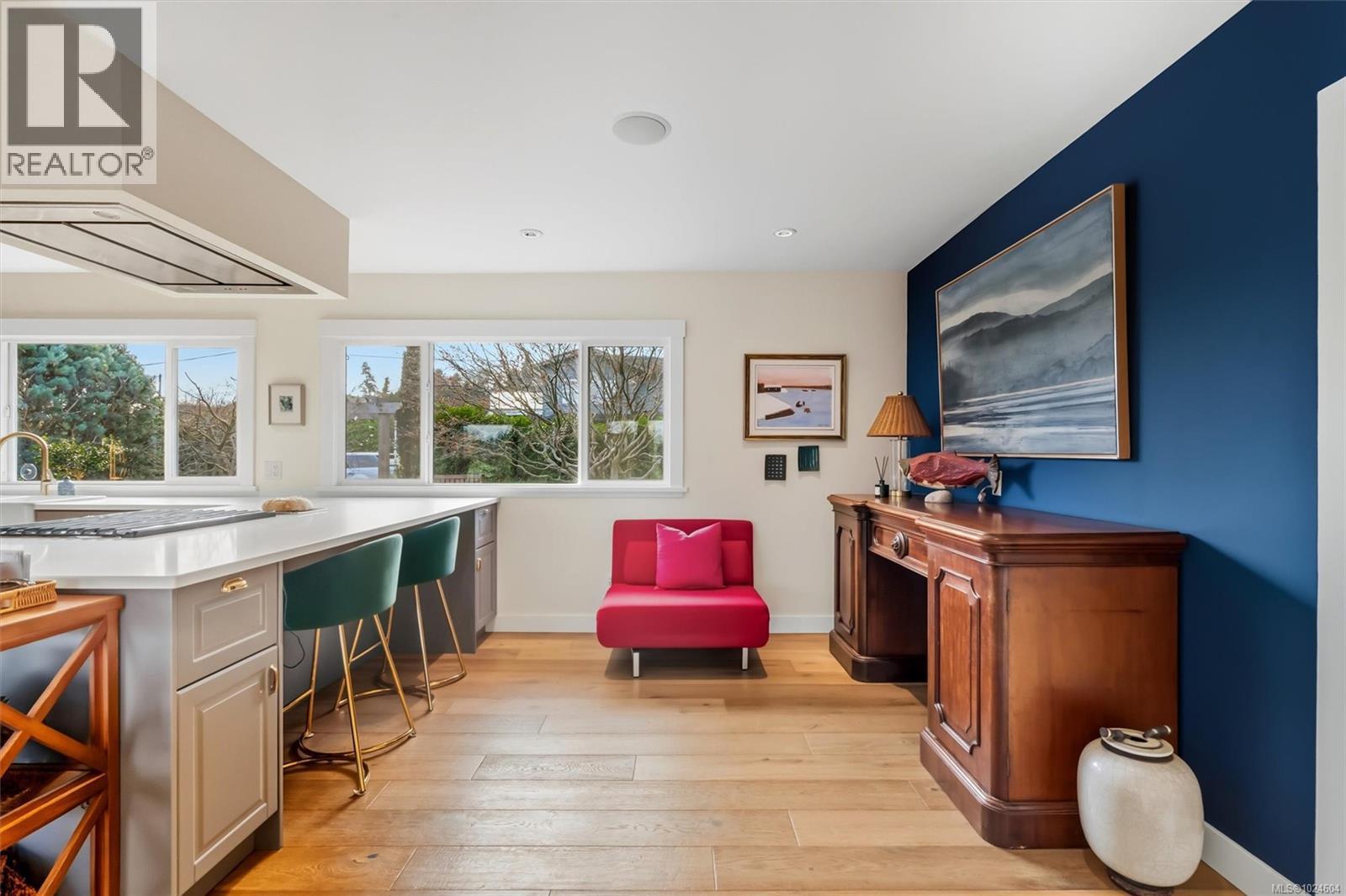  3752 Waring Place, Saanich