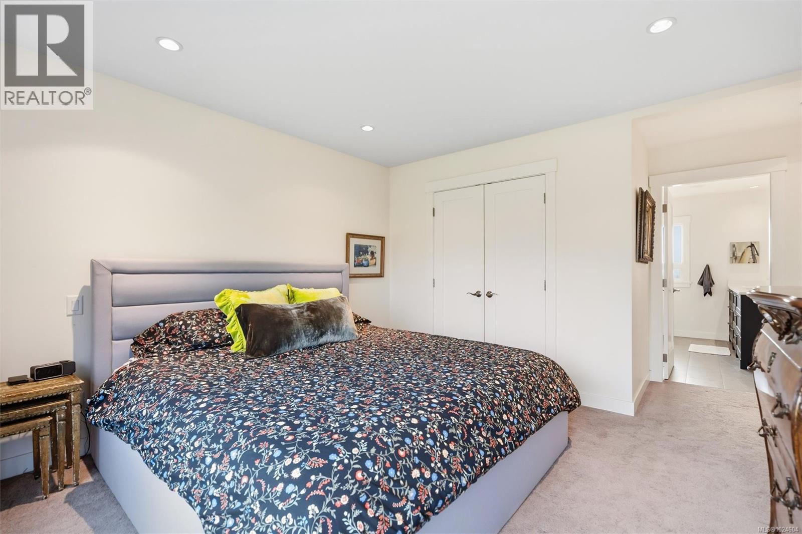  3752 Waring Place, Saanich