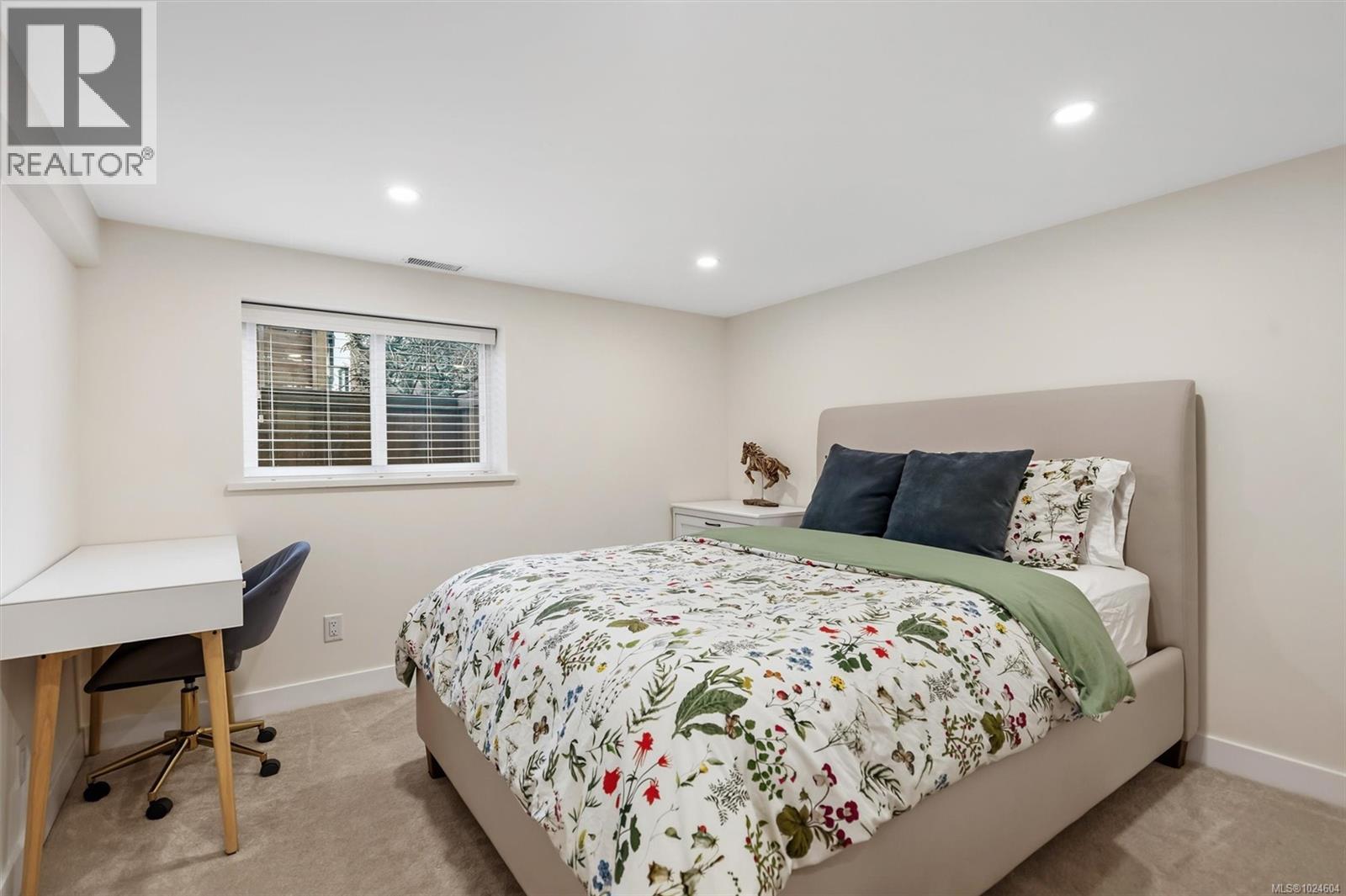  3752 Waring Place, Saanich