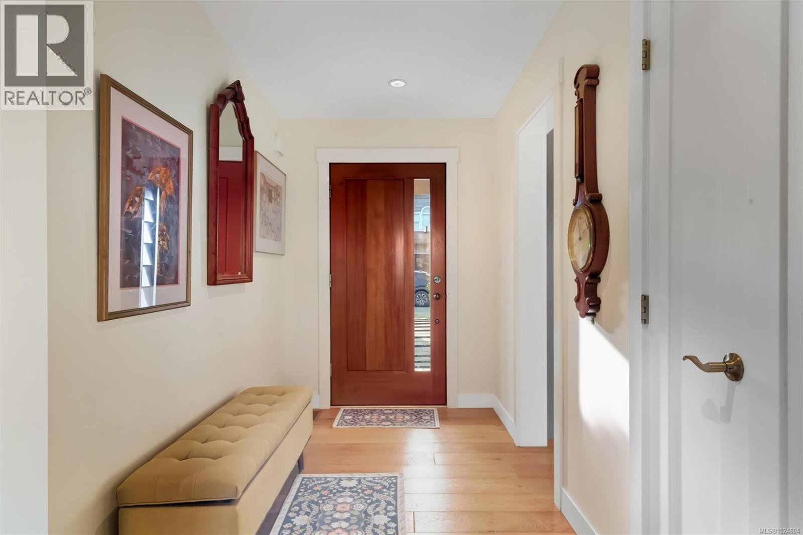  3752 Waring Place, Saanich