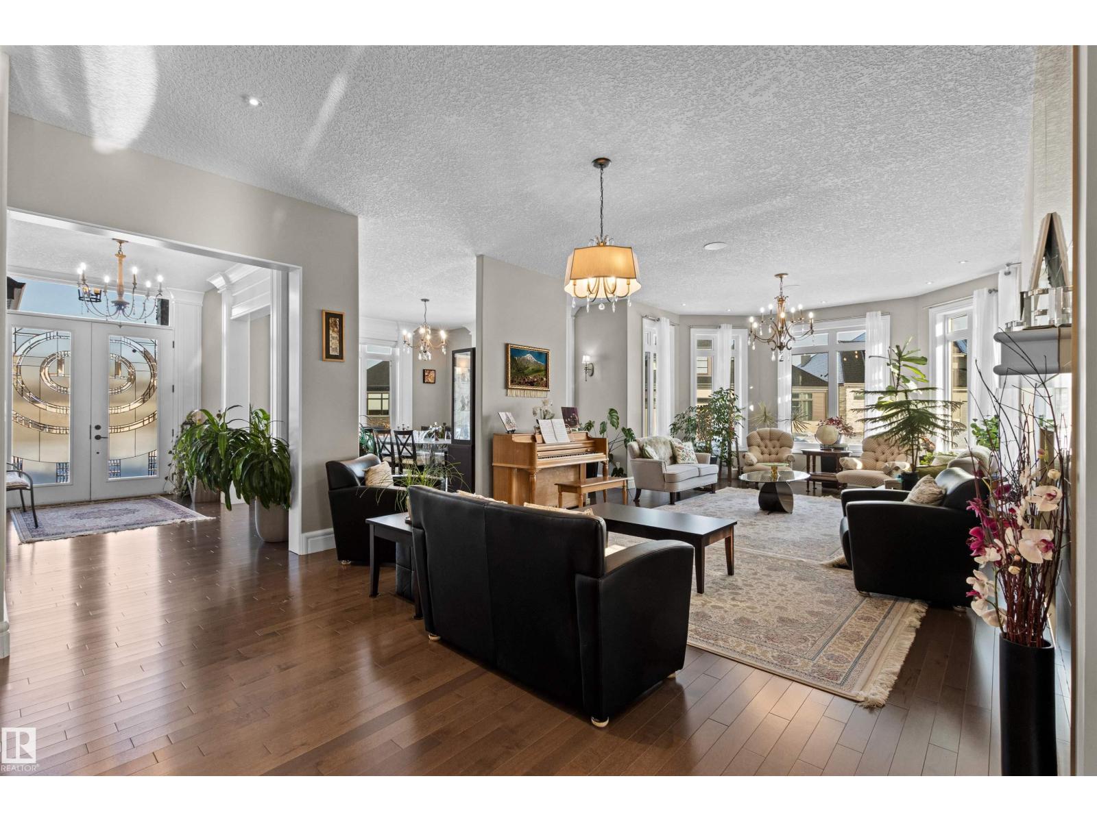 2796 WHEATON DR NW, Edmonton