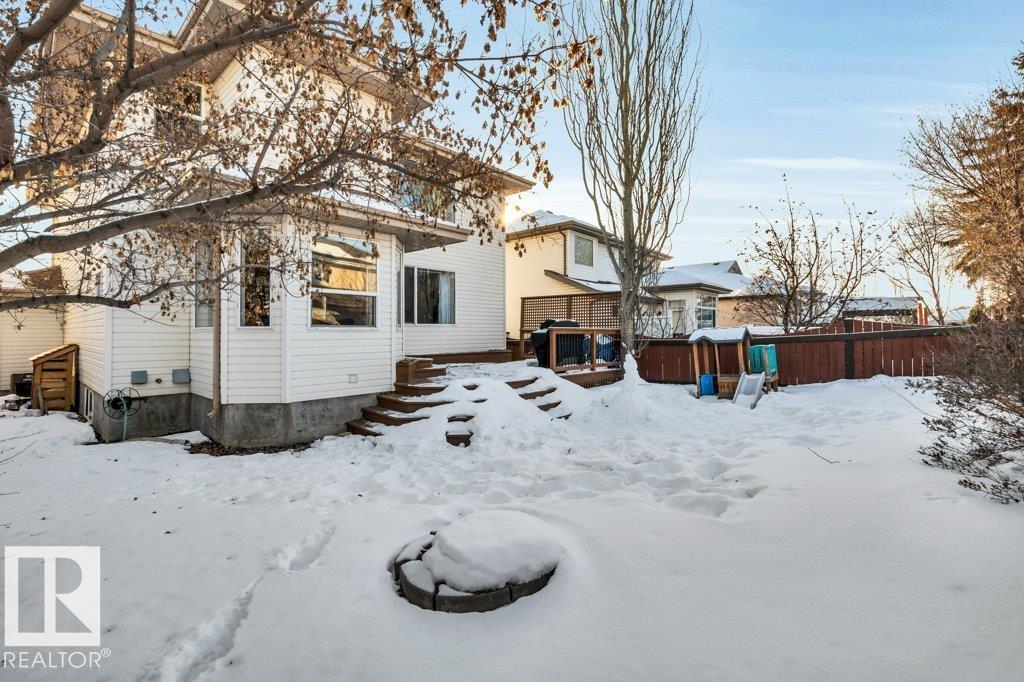 14 DUNFIELD CR, St. Albert