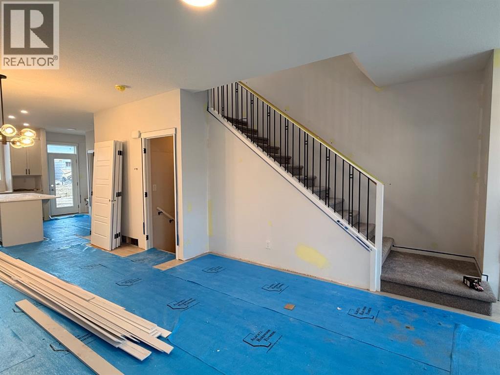 Single Family House for Sale in  Annette Villas NW Glacier Ridge Calgary 