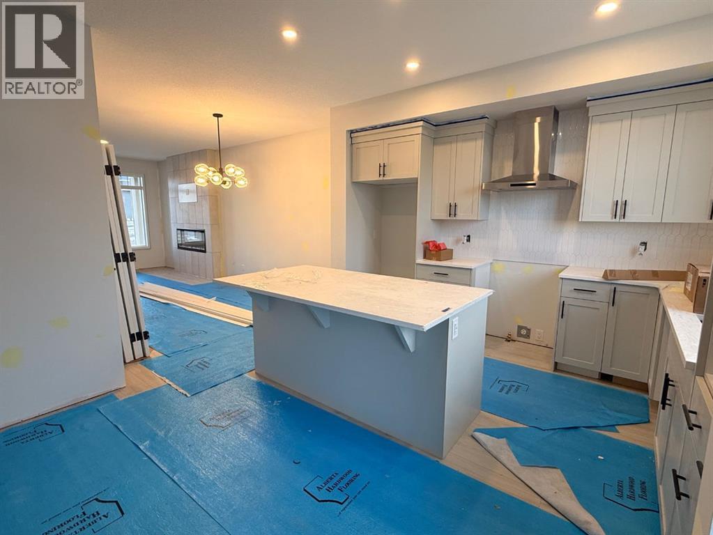 Single Family House for Sale in  Annette Villas NW Glacier Ridge Calgary 