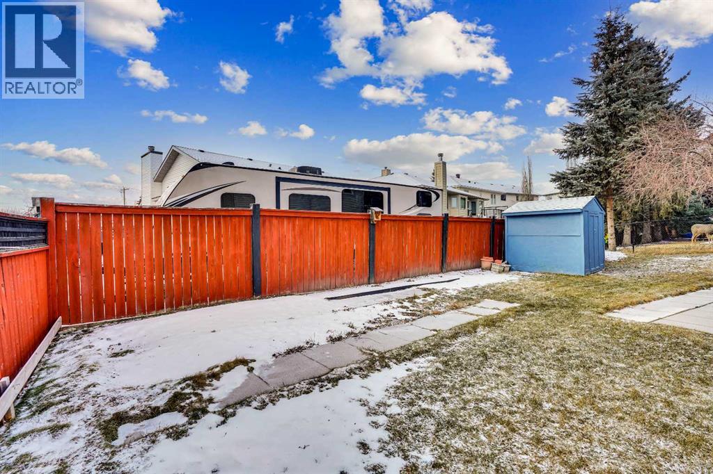 Single Family House 4 Level for Sale in  Millview Court SW Millrise Calgary 