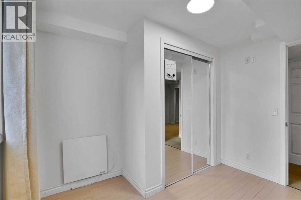 Single Family House 4 Level for Sale in  Millview Court SW Millrise Calgary 