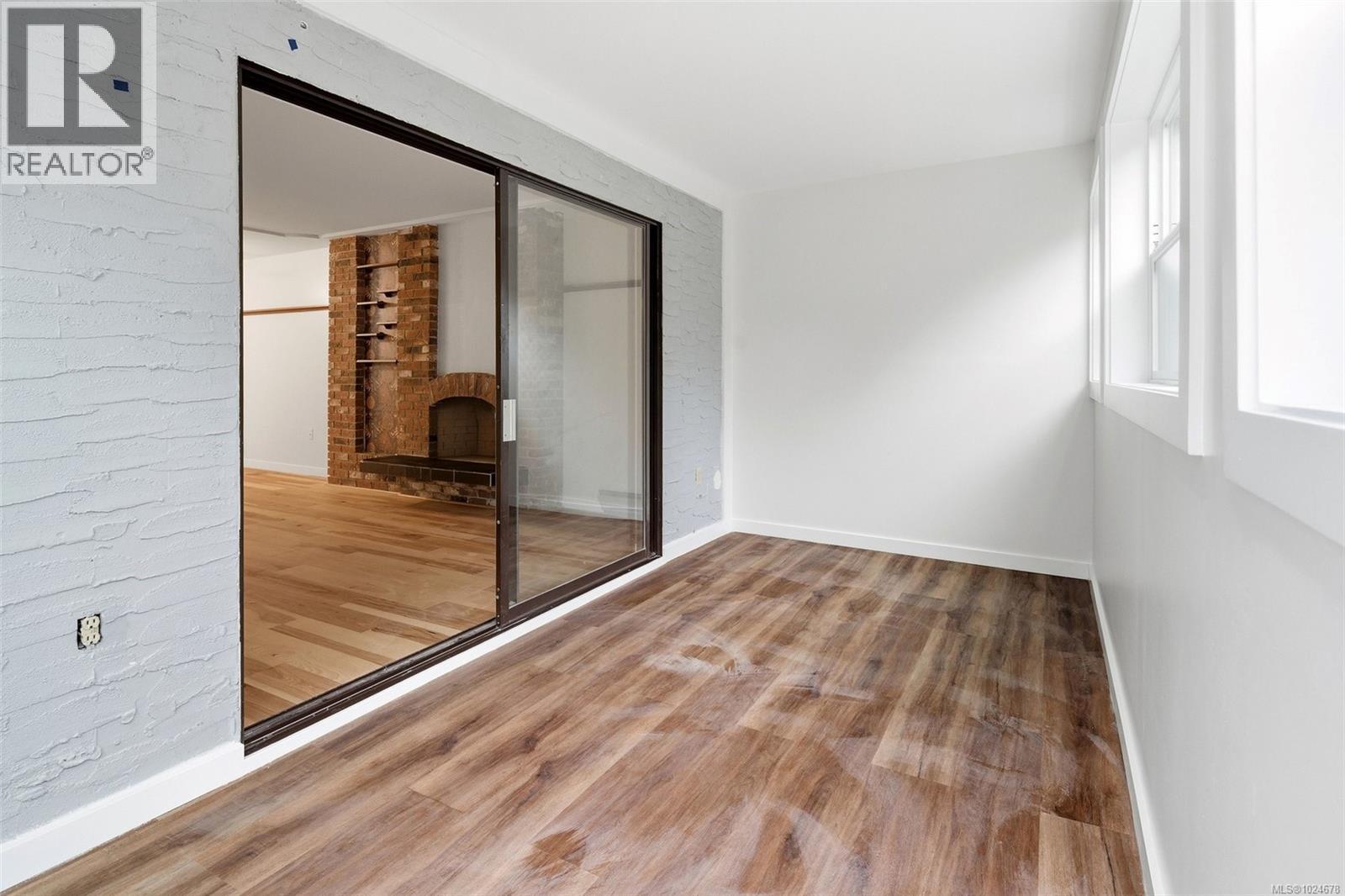 104 3244 Seaton Street, Saanich