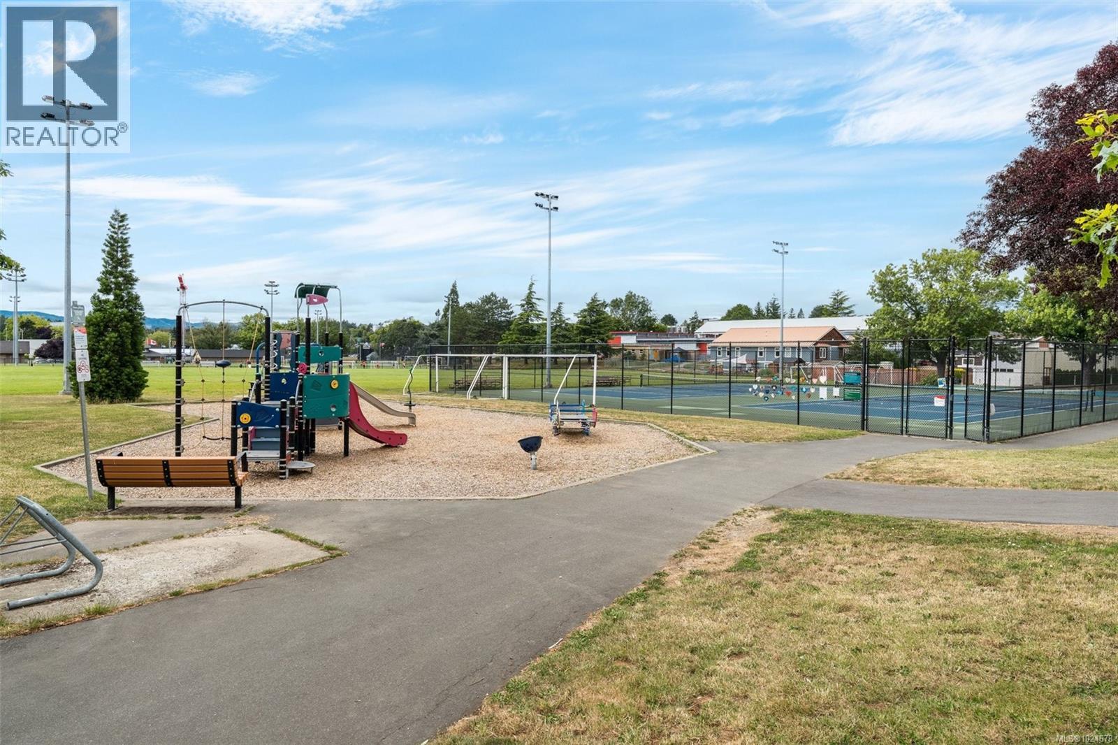 104 3244 Seaton Street, Saanich