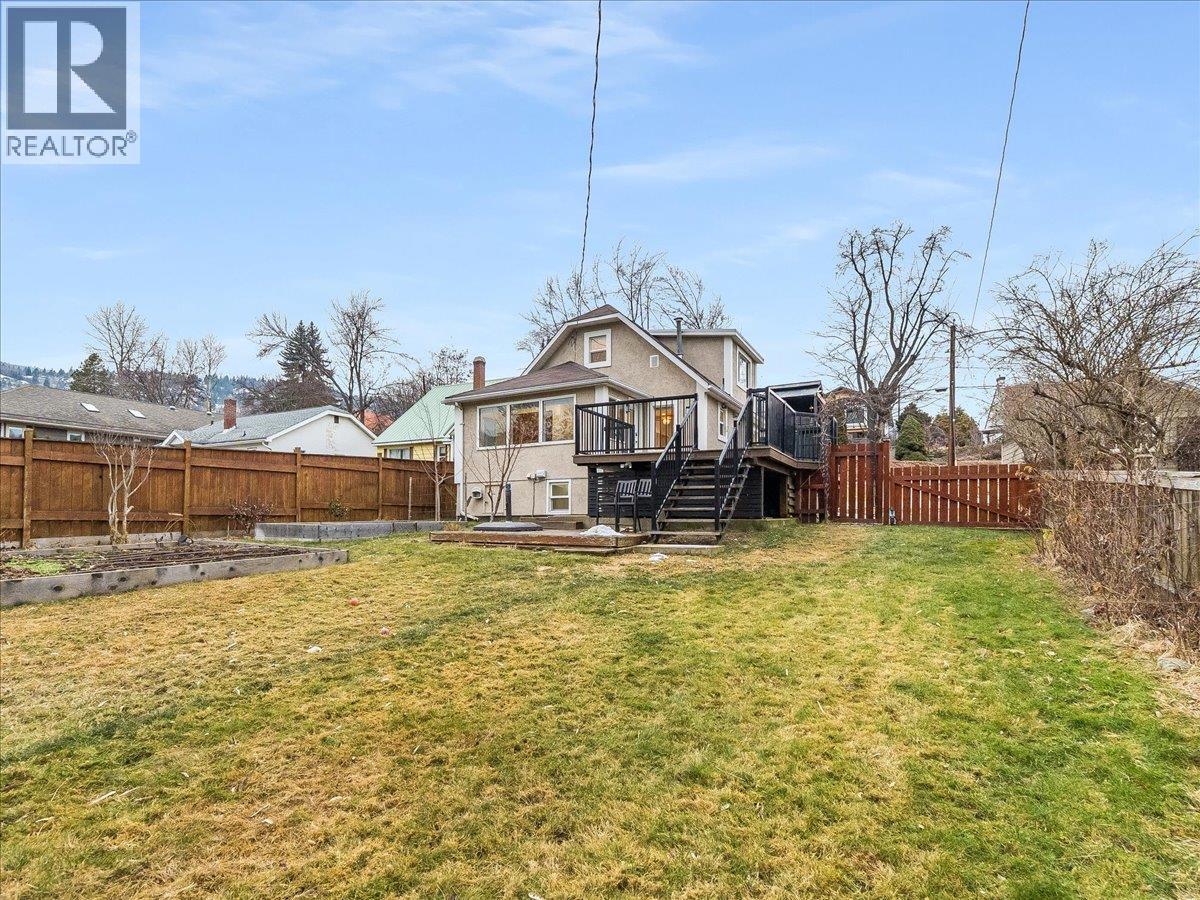 316 Murray Drive, Warfield