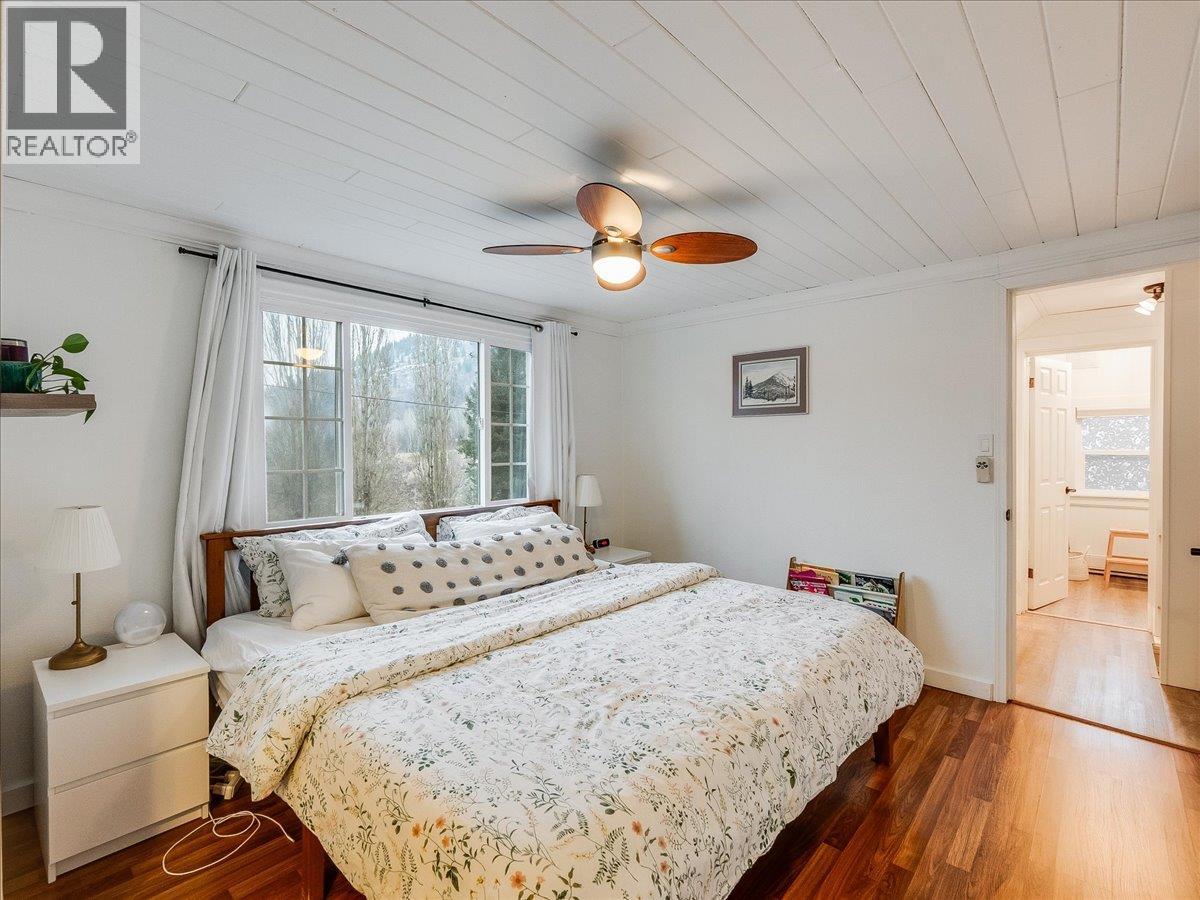 316 Murray Drive, Warfield