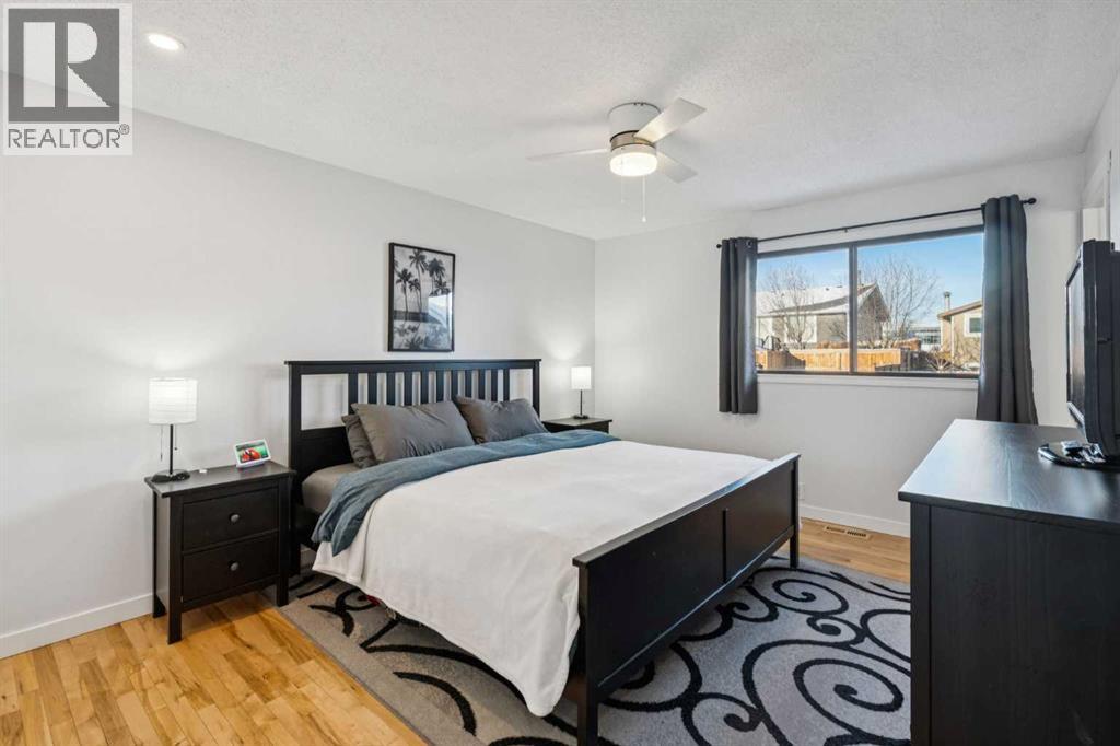 14 Glenhill Crescent, Cochrane