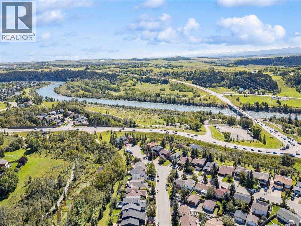 14 Glenhill Crescent, Cochrane