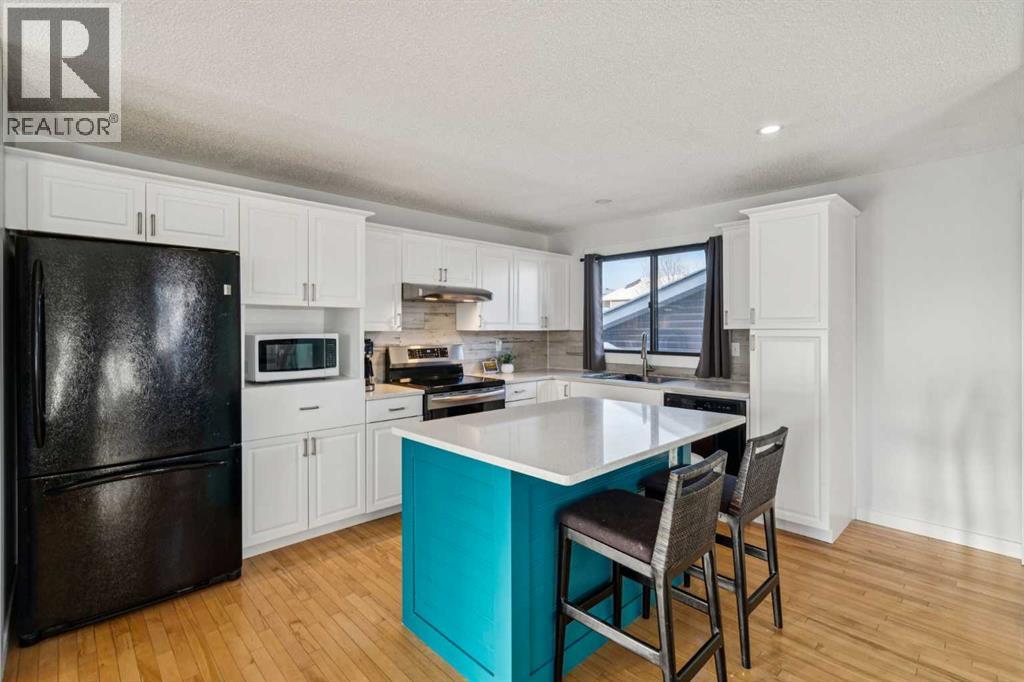 14 Glenhill Crescent, Cochrane