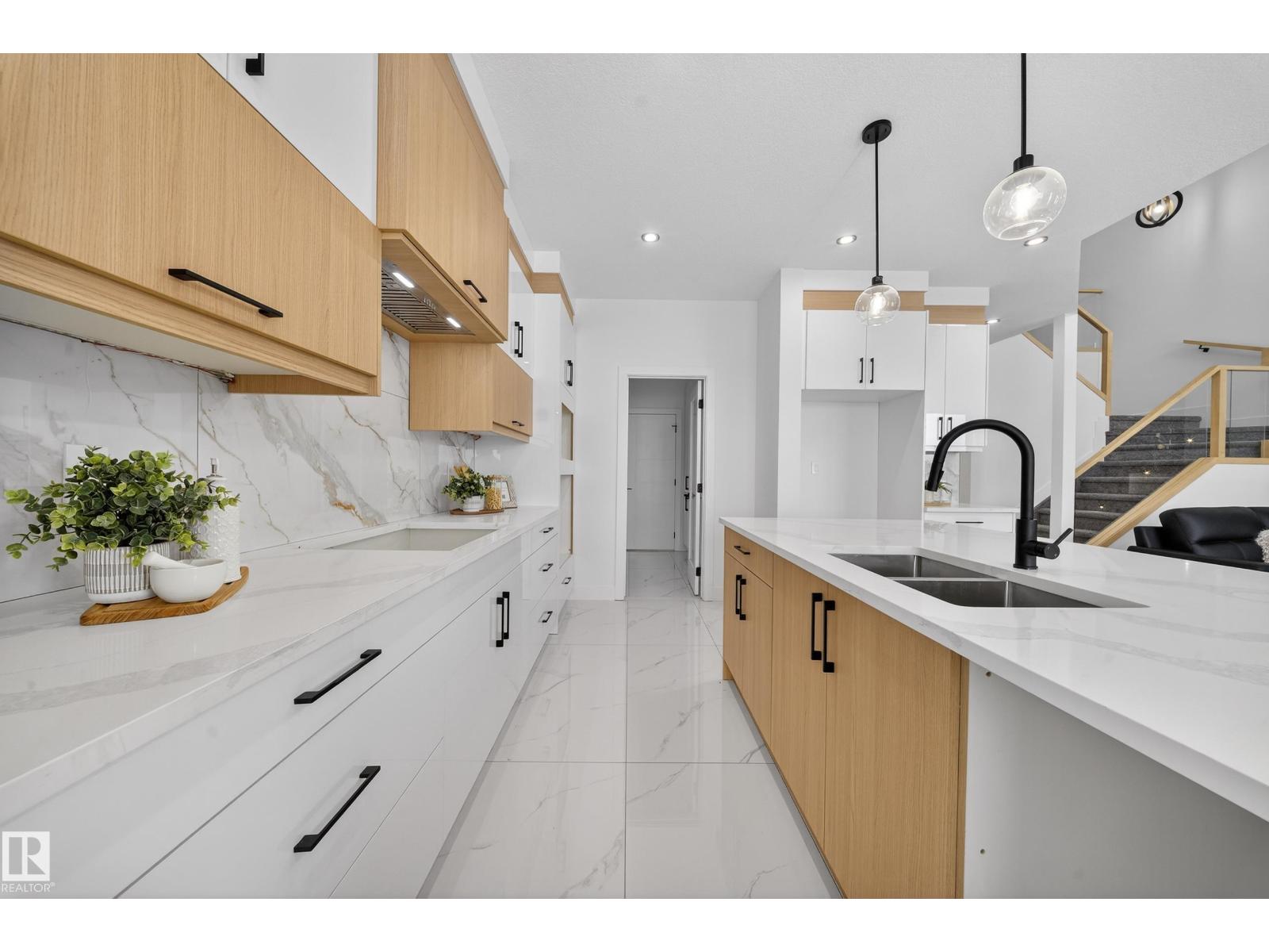 211 Crystal Creek Drive NW, Leduc