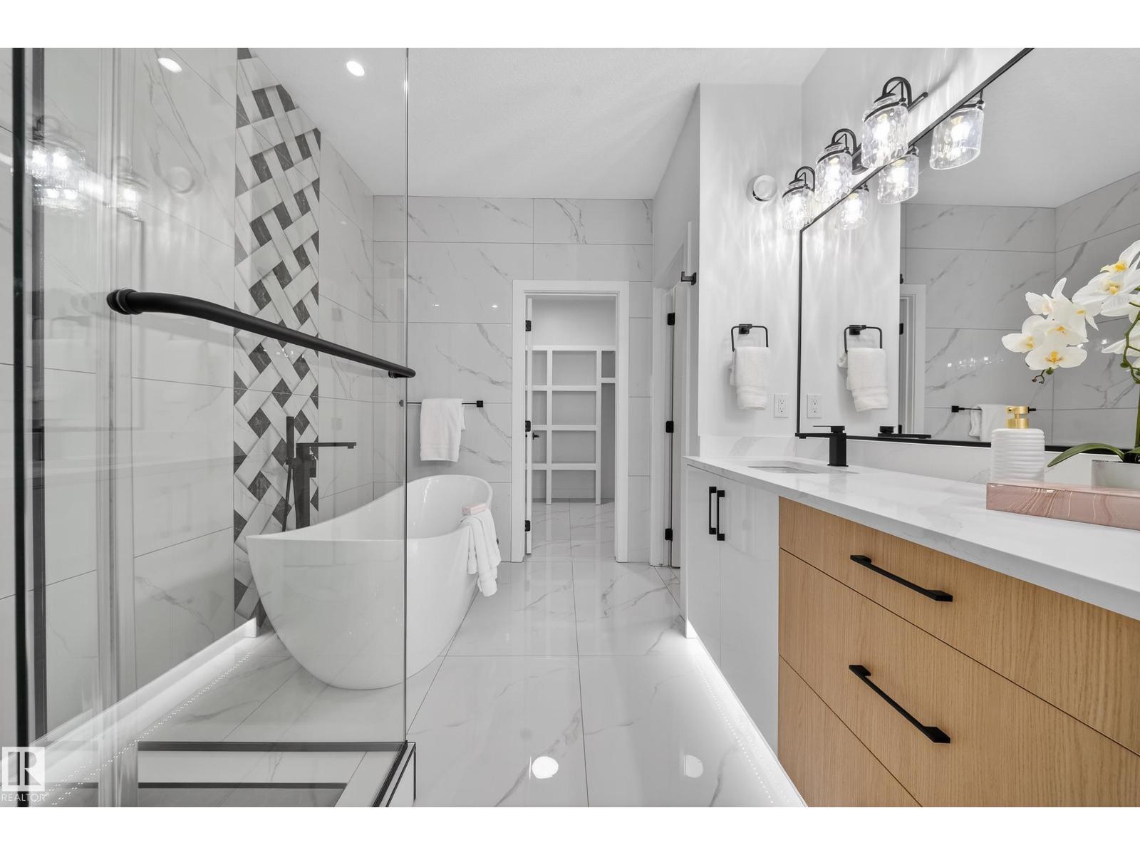 211 Crystal Creek Drive NW, Leduc