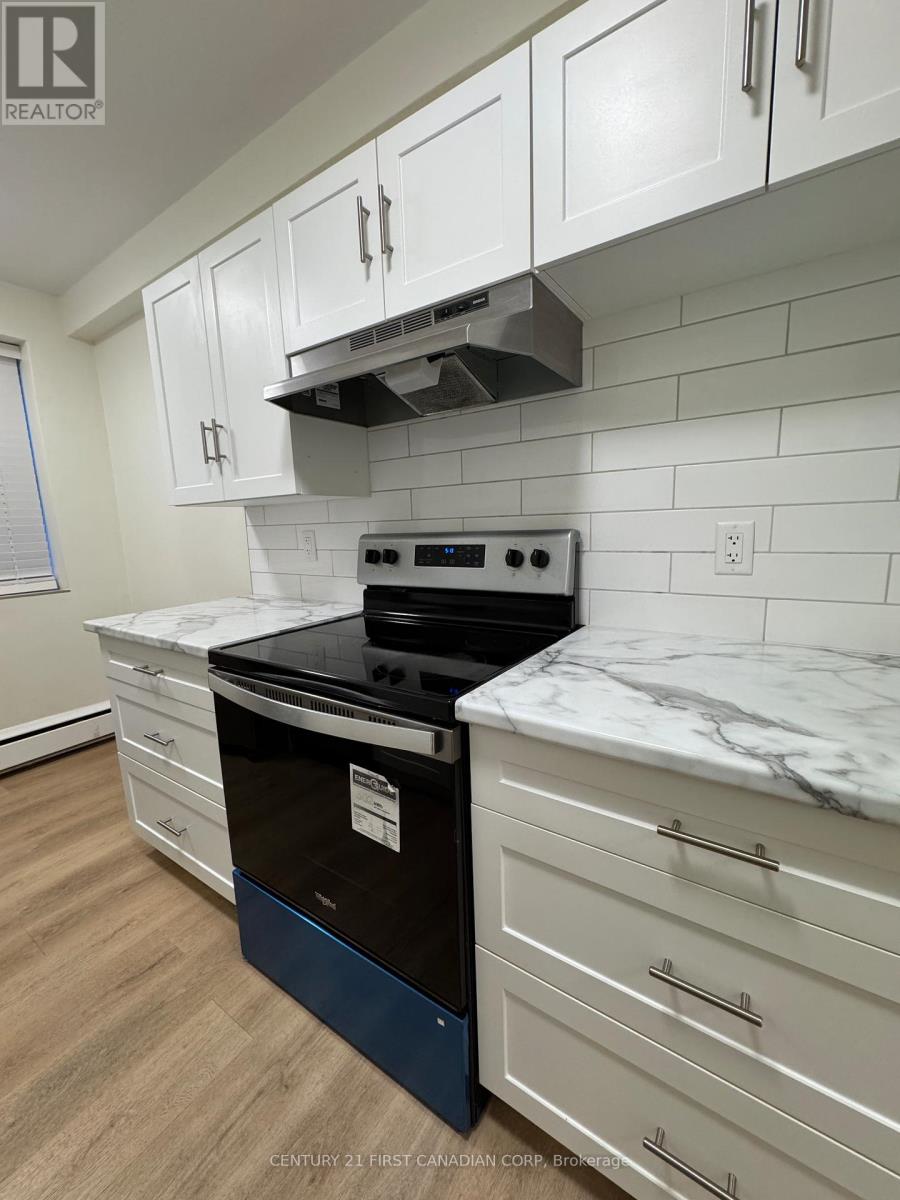 75 High Unit 108 photo 5