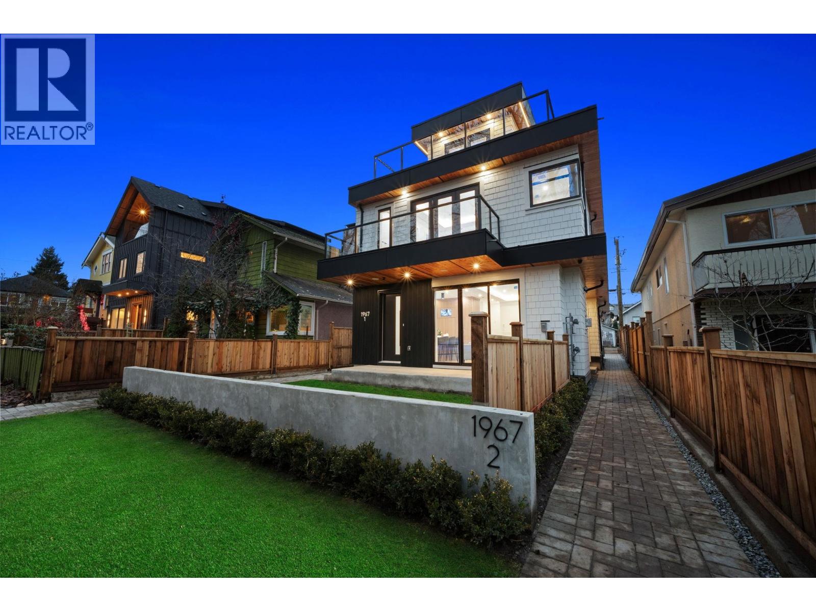 1 1967 E 13TH AVENUE - Photo 3 of 38, Vancouver, British Columbia