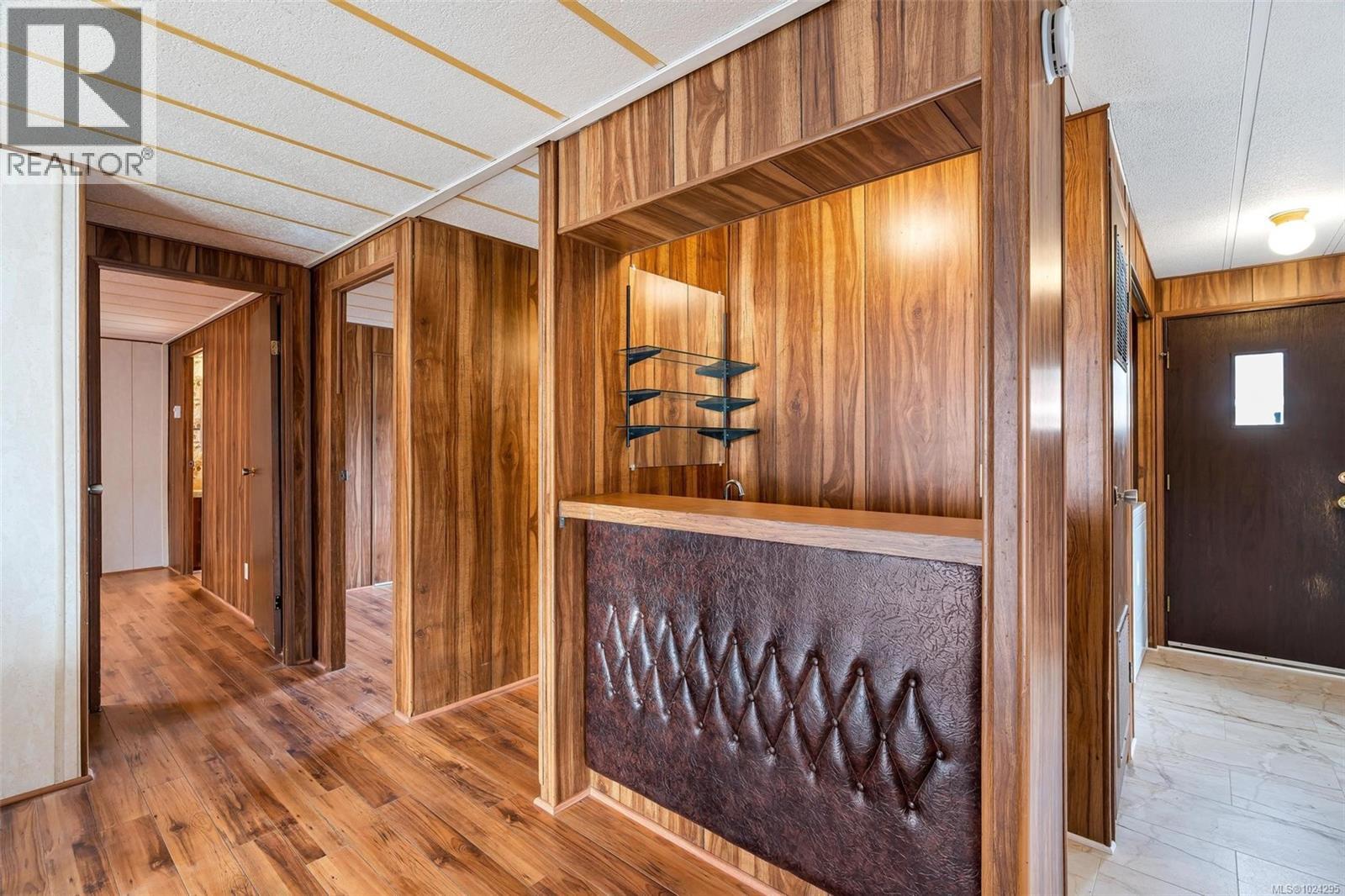 #3 158 COOPER RD - 15