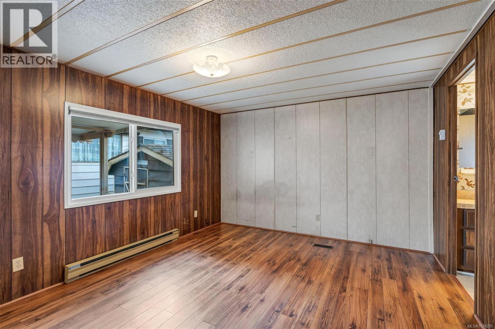 #3 158 COOPER RD - 16