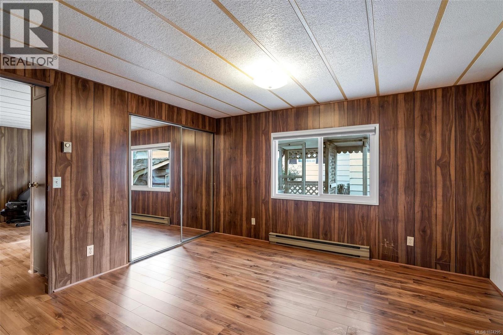 #3 158 COOPER RD - 19