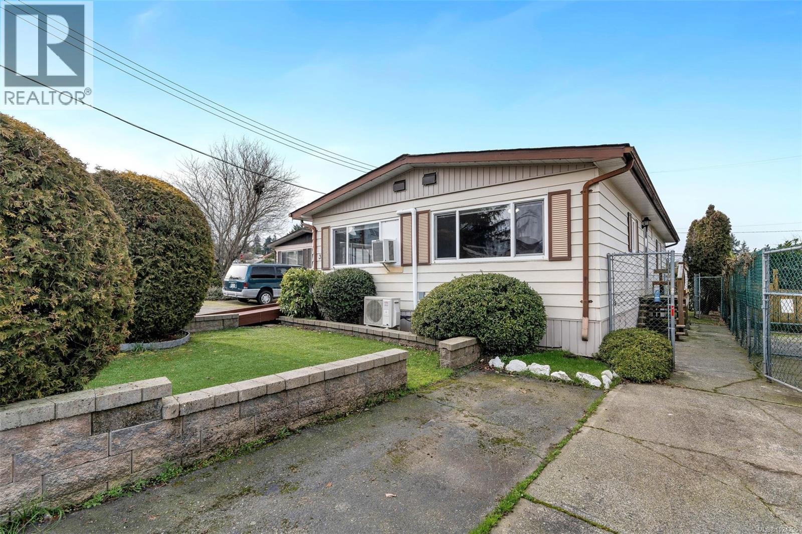 #3 158 COOPER RD - 27