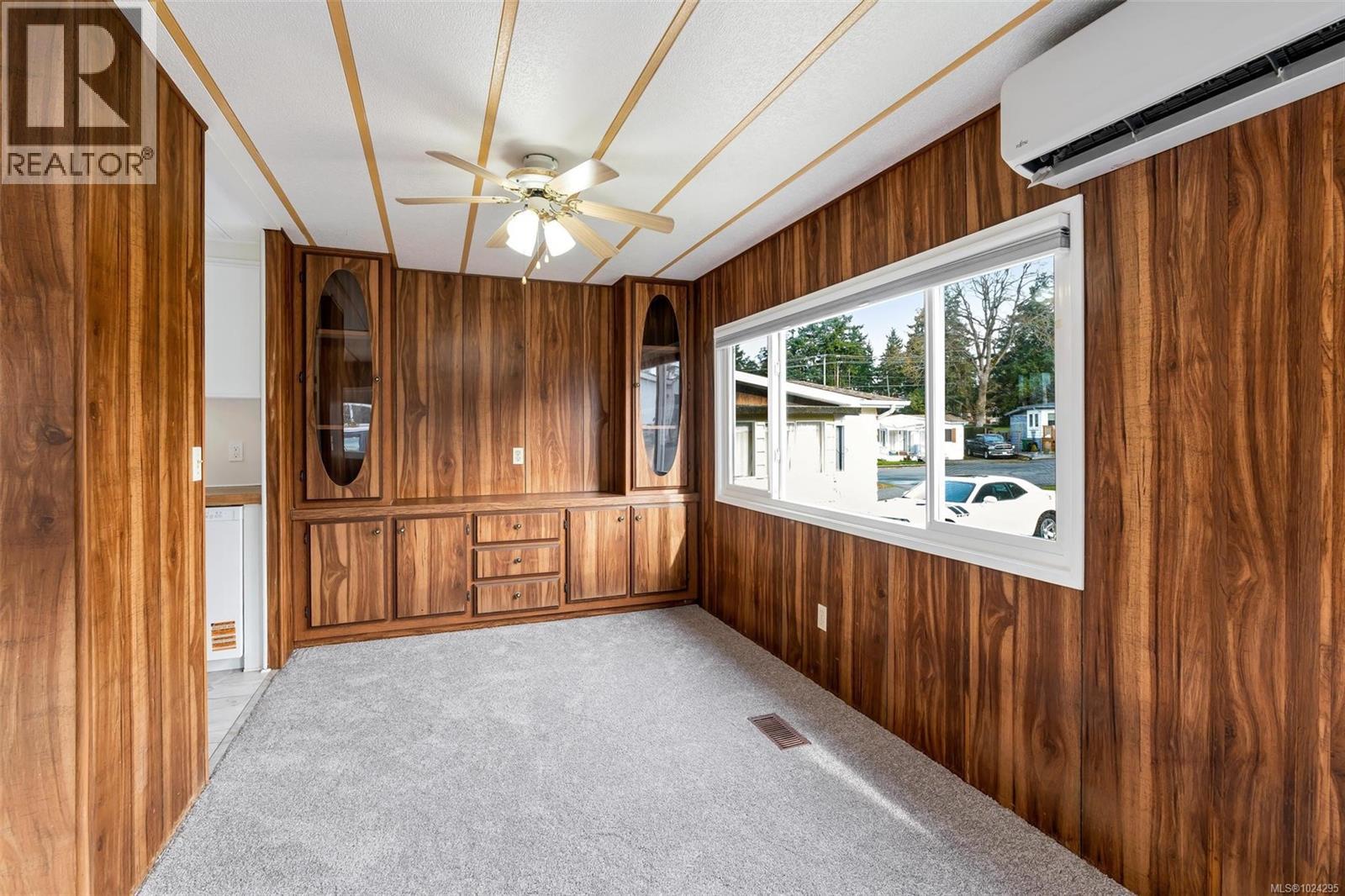 #3 158 COOPER RD - 7