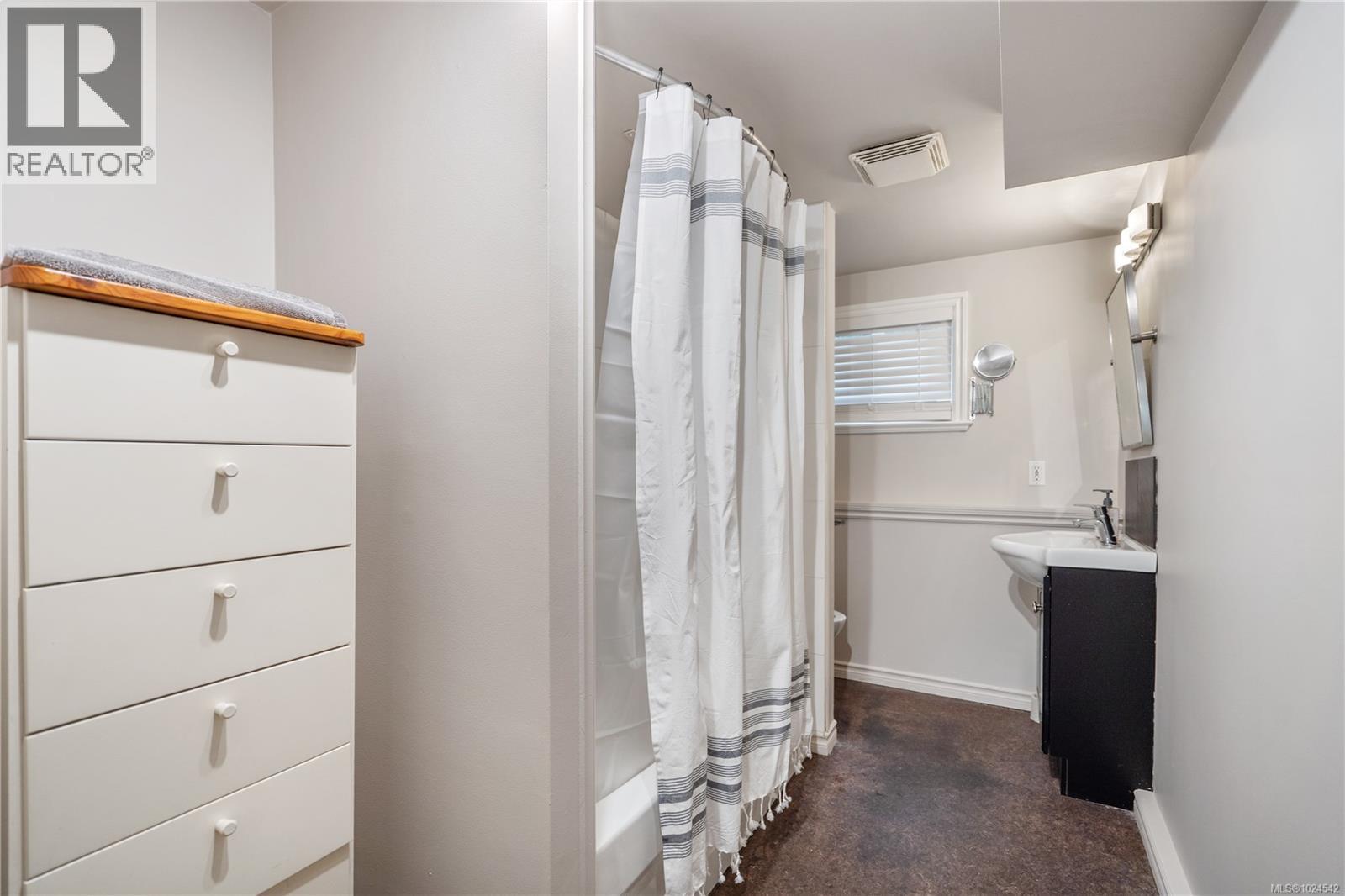  2180 Cranleigh Place, Oak Bay