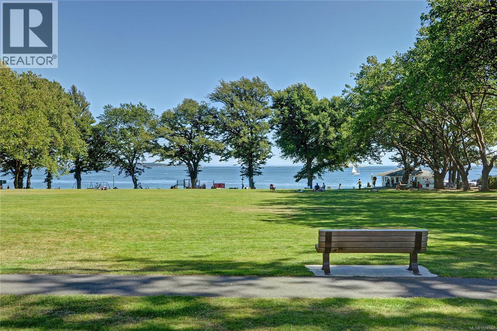  2180 Cranleigh Place, Oak Bay