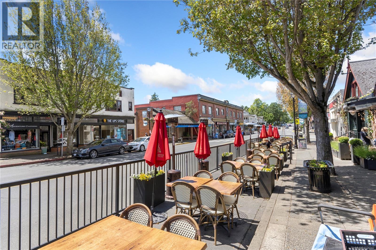  2180 Cranleigh Place, Oak Bay