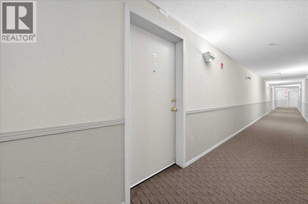 Single Family House for Sale in   Citadel Meadow Point NW Citadel Calgary 