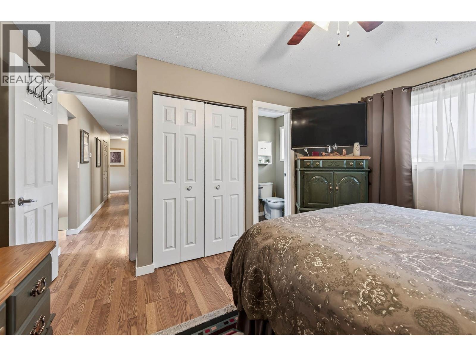 543 DESMOND STREET - 20