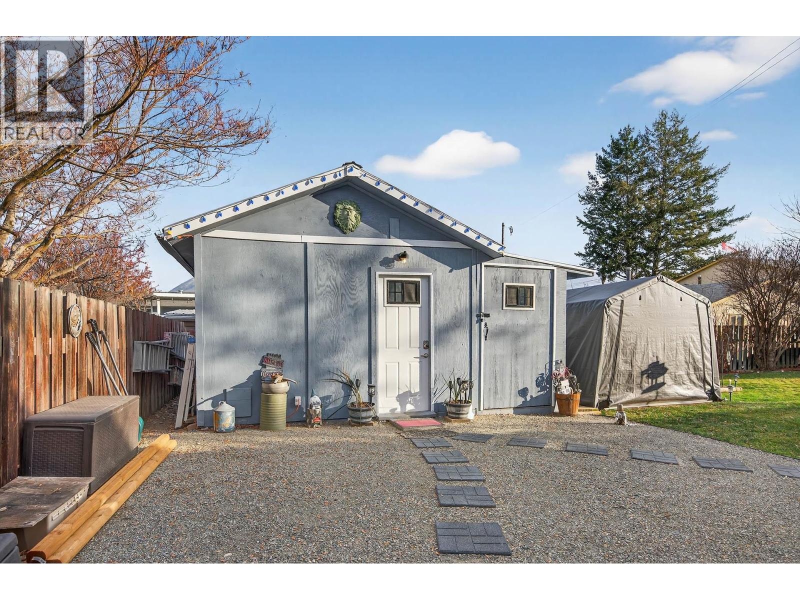 543 DESMOND STREET - 41