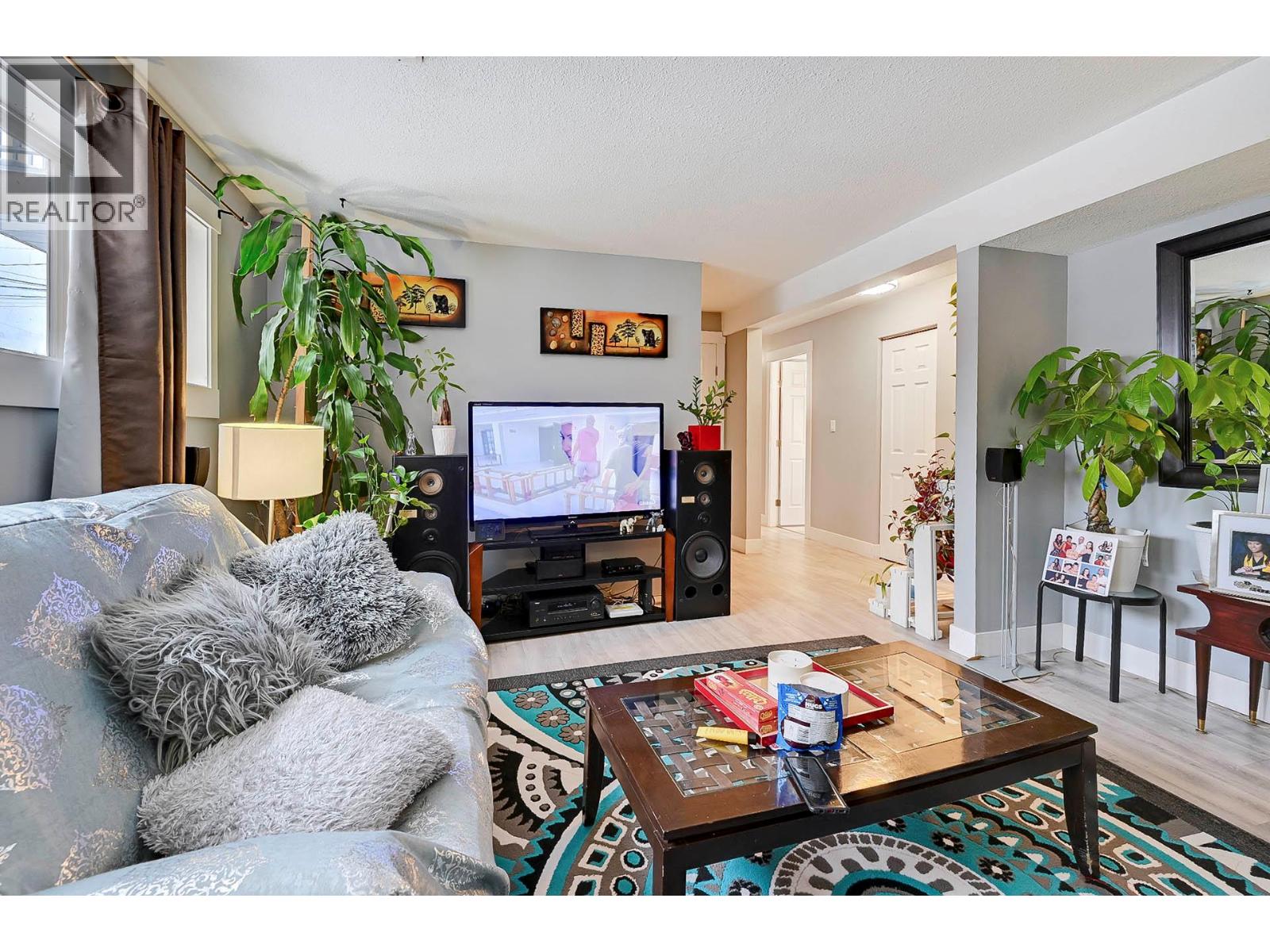 543 DESMOND STREET - 34